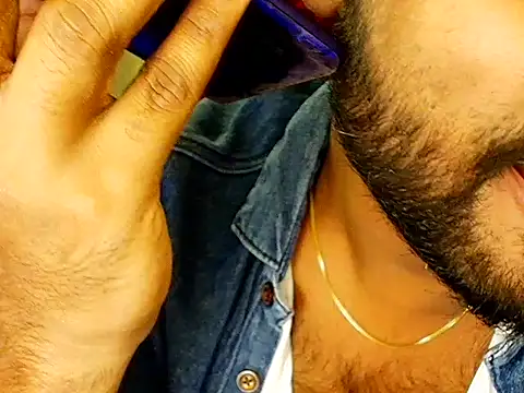 Snapshot of SHENOY3 chatting on October 31, 2025, 7:43 pm SHENOY3 online show from October 31, 2025, 7:43 pm