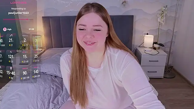 Tori cat online show from May 4, 2026, 12:14 am