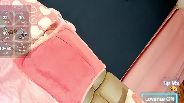 SammyGirlTS online show from June 27, 2026, 1:33 am