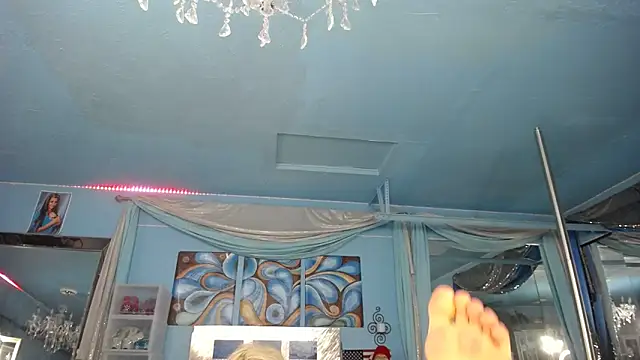 Snapshot of ADRIANNA_FOX chatting on March 2, 2026, 7:15 am ADRIANNA FOX online show from March 2, 2026, 7:15 am