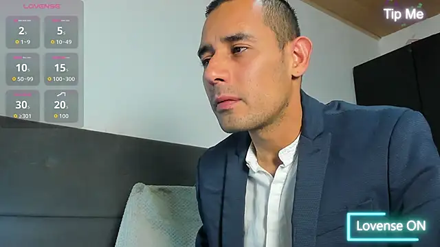 jhonyalzate2 online show from April 6, 2026, 1:23 am