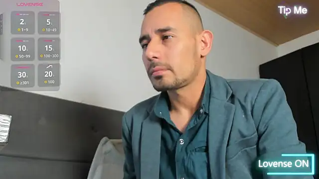 Snapshot of jhonyalzate2 chatting on May 23, 2026, 10:31 pm jhonyalzate2 online show from May 23, 2026, 10:31 pm