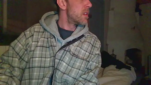 Snapshot of Stock-Holmes chatting on May 3, 2026, 10:24 pm Stock-Holmes online show from May 3, 2026, 10:24 pm