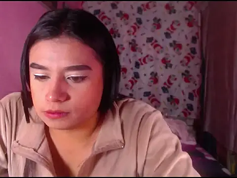 katrinawillff online show from December 23, 2025, 4:56 am