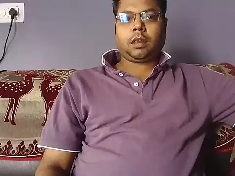 Snapshot of aakash_ModelBrown chatting on October 24, 2025, 5:17 am aakash ModelBrown online show from October 24, 2025, 5:17 am