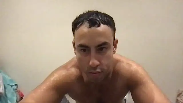 Snapshot of BigGuyMuscle chatting on June 12, 2026, 2:31 am BigGuyMuscle online show from June 12, 2026, 2:31 am