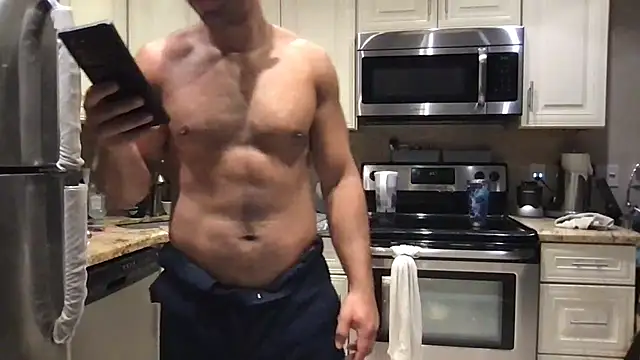 Snapshot of BigGuyMuscle chatting on June 8, 2026, 1:28 am BigGuyMuscle online show from June 8, 2026, 1:28 am
