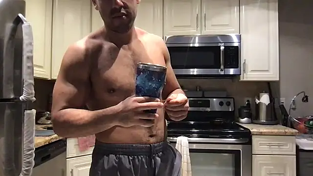 Snapshot of BigGuyMuscle chatting on July 24, 2026, 1:29 pm BigGuyMuscle online show from July 24, 2026, 1:29 pm