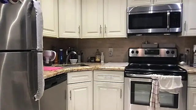 BigGuyMuscle online show from February 16, 2026, 9:13 pm