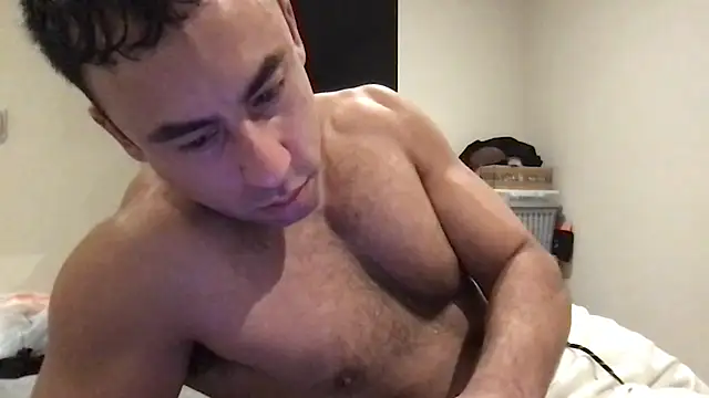 Snapshot of BigGuyMuscle chatting on July 30, 2026, 1:05 am BigGuyMuscle online show from July 30, 2026, 1:05 am