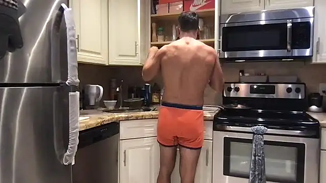 Snapshot of BigGuyMuscle chatting on May 24, 2026, 5:02 pm BigGuyMuscle online show from May 24, 2026, 5:02 pm