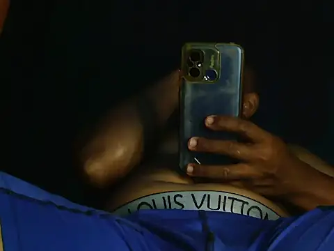 Snapshot of condor08750 chatting on March 21, 2026, 4:14 am condor08750 online show from March 21, 2026, 4:14 am