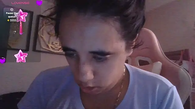 Snapshot of annarose19 chatting on June 17, 2026, 10:52 pm annarose19 online show from June 17, 2026, 10:52 pm