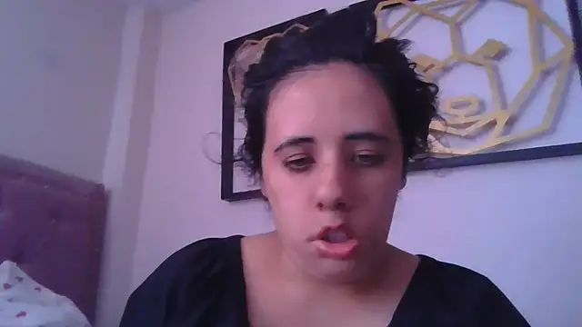 Snapshot of annarose19 chatting on November 24, 2025, 8:09 pm annarose19 online show from November 24, 2025, 8:09 pm