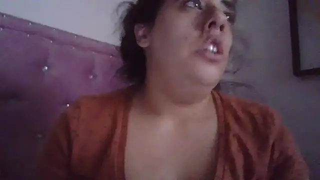 annarose19 online show from December 13, 2025, 8:04 pm