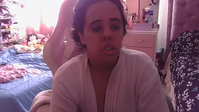 Snapshot of annarose19 chatting on October 22, 2025, 5:45 pm annarose19 online show from October 22, 2025, 5:45 pm