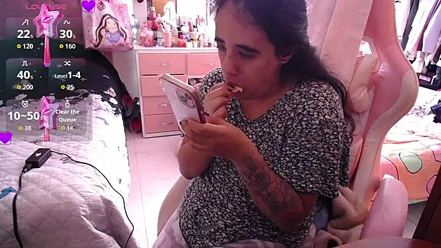 Snapshot of annarose19 chatting on July 23, 2026, 5:42 pm annarose19 online show from July 23, 2026, 5:42 pm