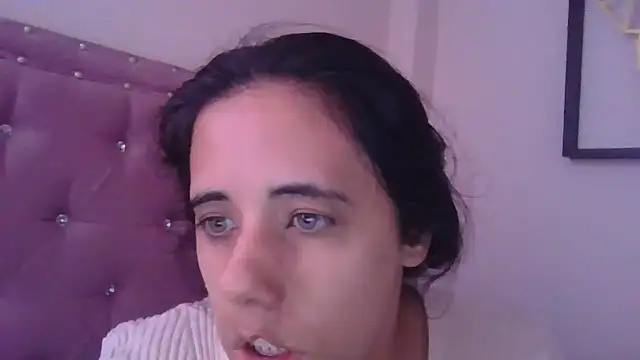 Snapshot of annarose19 chatting on October 14, 2025, 6:08 pm annarose19 online show from October 14, 2025, 6:08 pm