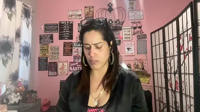 latinacubana online show from February 17, 2025, 11:22 pm