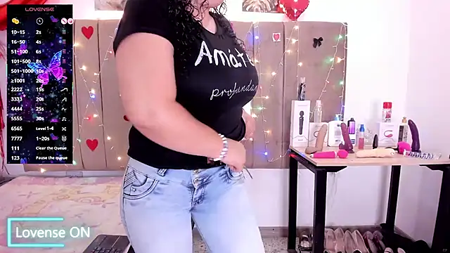 Zaly mature online show from November 4, 2025, 11:08 pm