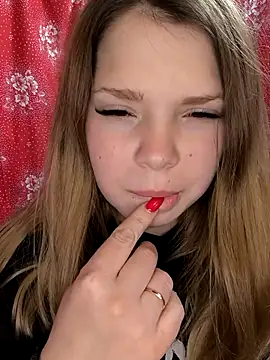 Zuli Kiska online show from February 11, 2026, 9:14 pm