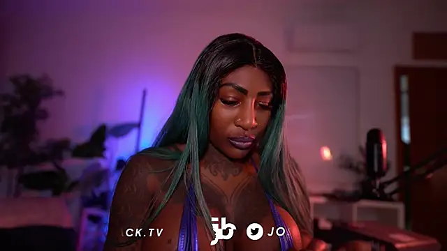 Snapshot of JosyBlack chatting on December 14, 2025, 8:53 am JosyBlack online show from December 14, 2025, 8:53 am