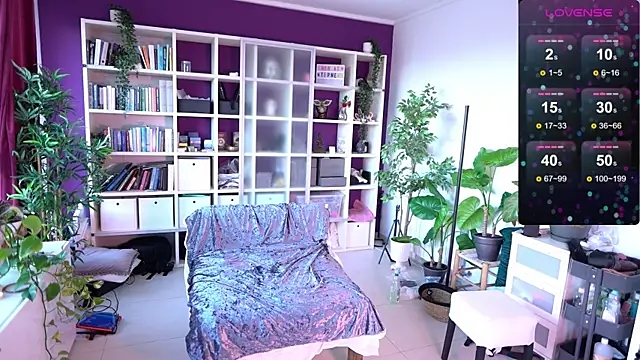 Snapshot of JosyBlack chatting on October 25, 2025, 8:35 am JosyBlack online show from October 25, 2025, 8:35 am