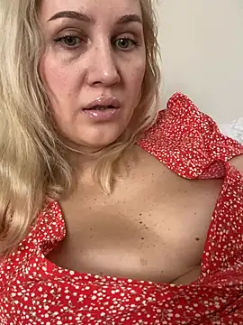 YourBlondee online show from February 24, 2026, 3:18 am