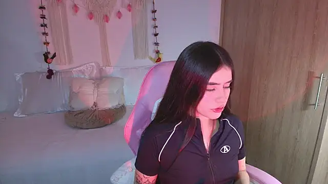 Snapshot of iriswest_ chatting on March 12, 2026, 2:06 am iriswest online show from March 12, 2026, 2:06 am