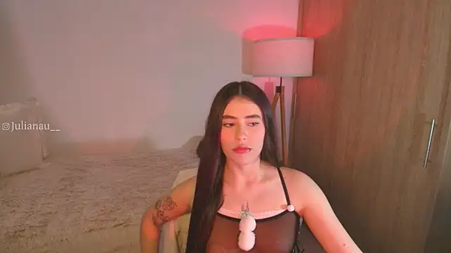 iriswest  online show from October 30, 2025, 12:20 am