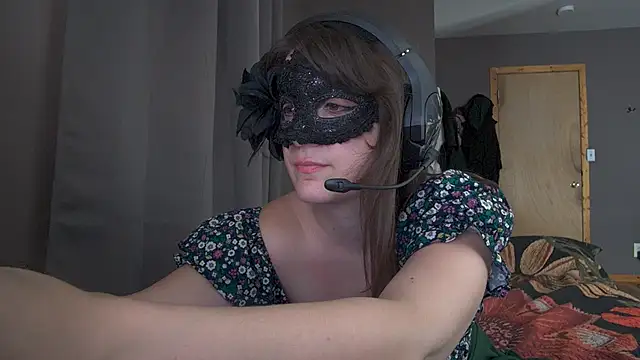 Snapshot of missteriousbelle chatting on July 10, 2026, 9:15 pm missteriousbelle online show from July 10, 2026, 9:15 pm