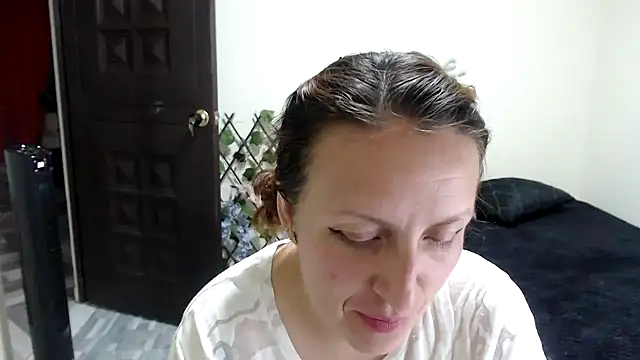 Snapshot of kittykalor09 chatting on July 3, 2026, 1:56 am kittykalor09 online show from July 3, 2026, 1:56 am