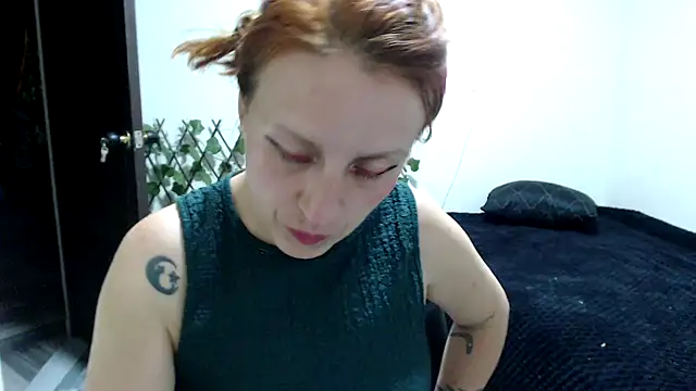 Snapshot of kittykalor09 chatting on July 18, 2026, 2:20 am kittykalor09 online show from July 18, 2026, 2:20 am