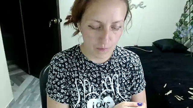 Snapshot of kittykalor09 chatting on June 26, 2026, 4:18 am kittykalor09 online show from June 26, 2026, 4:18 am