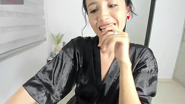  arianna hot22 online show from February 11, 2026, 1:27 am