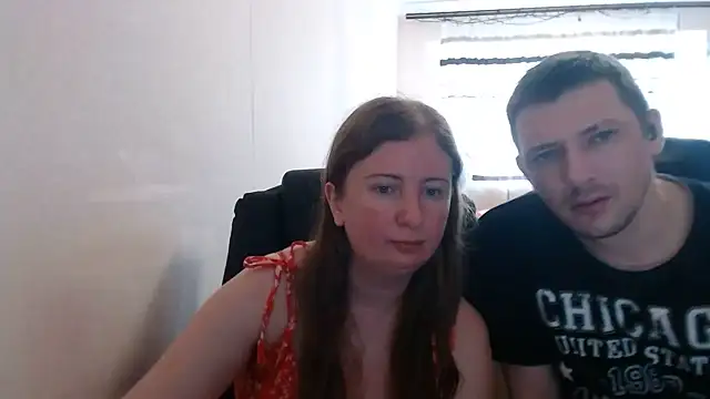 Snapshot of PeterAndJen chatting on July 10, 2026, 8:14 am PeterAndJen online show from July 10, 2026, 8:14 am