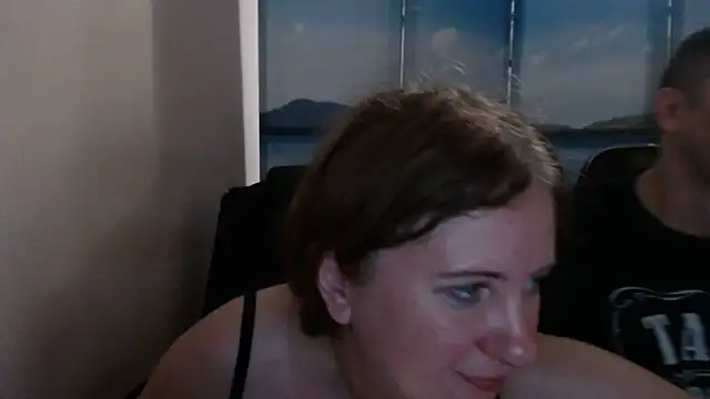 Snapshot of PeterAndJen chatting on August 2, 2026, 6:16 pm PeterAndJen online show from August 2, 2026, 6:16 pm