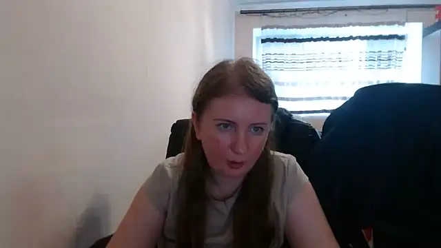 Snapshot of PeterAndJen chatting on July 24, 2026, 5:53 pm PeterAndJen online show from July 24, 2026, 5:53 pm
