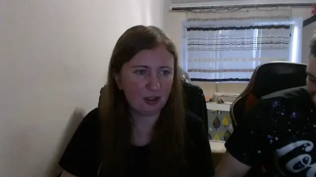 Snapshot of PeterAndJen chatting on July 25, 2026, 6:03 pm PeterAndJen online show from July 25, 2026, 6:03 pm