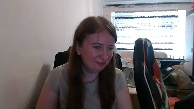 Snapshot of PeterAndJen chatting on July 23, 2026, 5:31 pm PeterAndJen online show from July 23, 2026, 5:31 pm