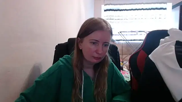 PeterAndJen online show from October 17, 2025, 8:17 am