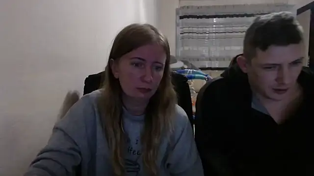 PeterAndJen online show from October 15, 2025, 7:11 pm