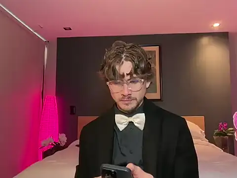 mcklister kinky feets online show from February 14, 2026, 3:56 pm