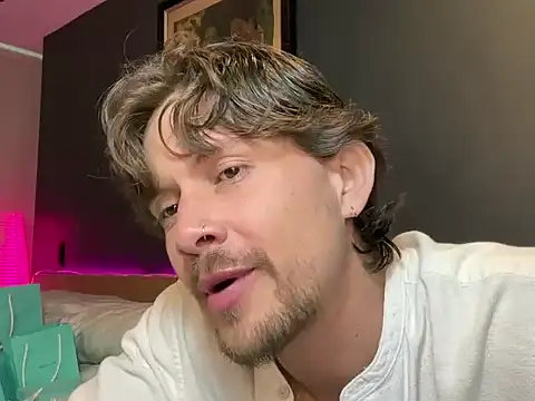 mcklister kinky feets online show from February 20, 2026, 6:21 pm