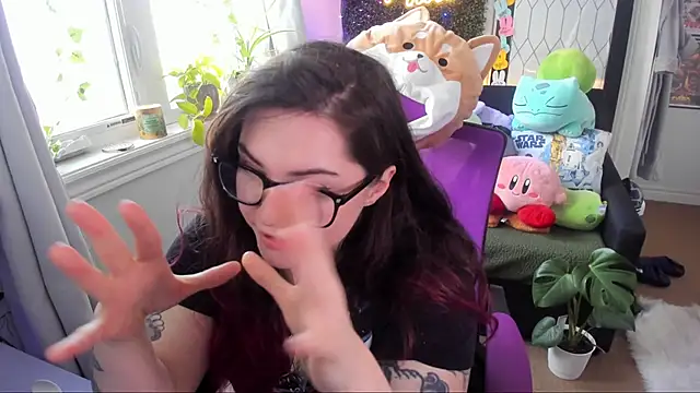 Snapshot of JennKenobi chatting on May 11, 2026, 2:45 pm JennKenobi online show from May 11, 2026, 2:45 pm