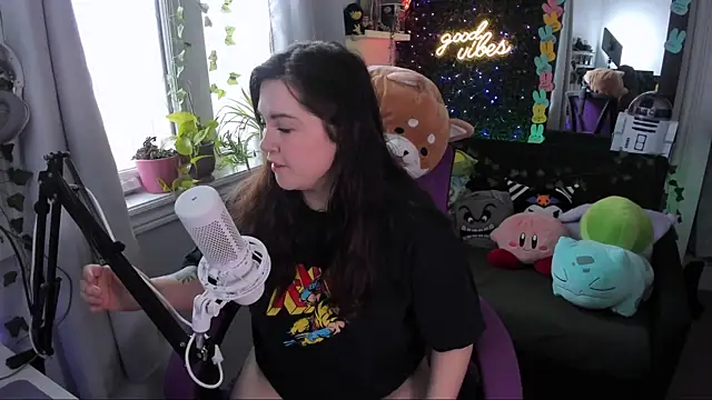 JennKenobi online show from April 17, 2026, 3:15 pm