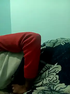 PrabV0319 online show from December 19, 2025, 11:45 am