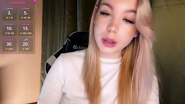 Snapshot of ariashaa chatting on November 14, 2025, 4:43 pm ariashaa online show from November 14, 2025, 4:43 pm