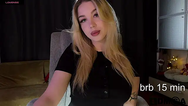 ariashaa online show from May 10, 2026, 3:03 pm
