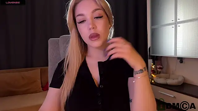 ariashaa online show from May 6, 2026, 1:37 pm
